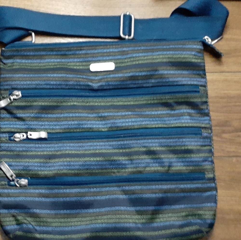 Baggallini bag